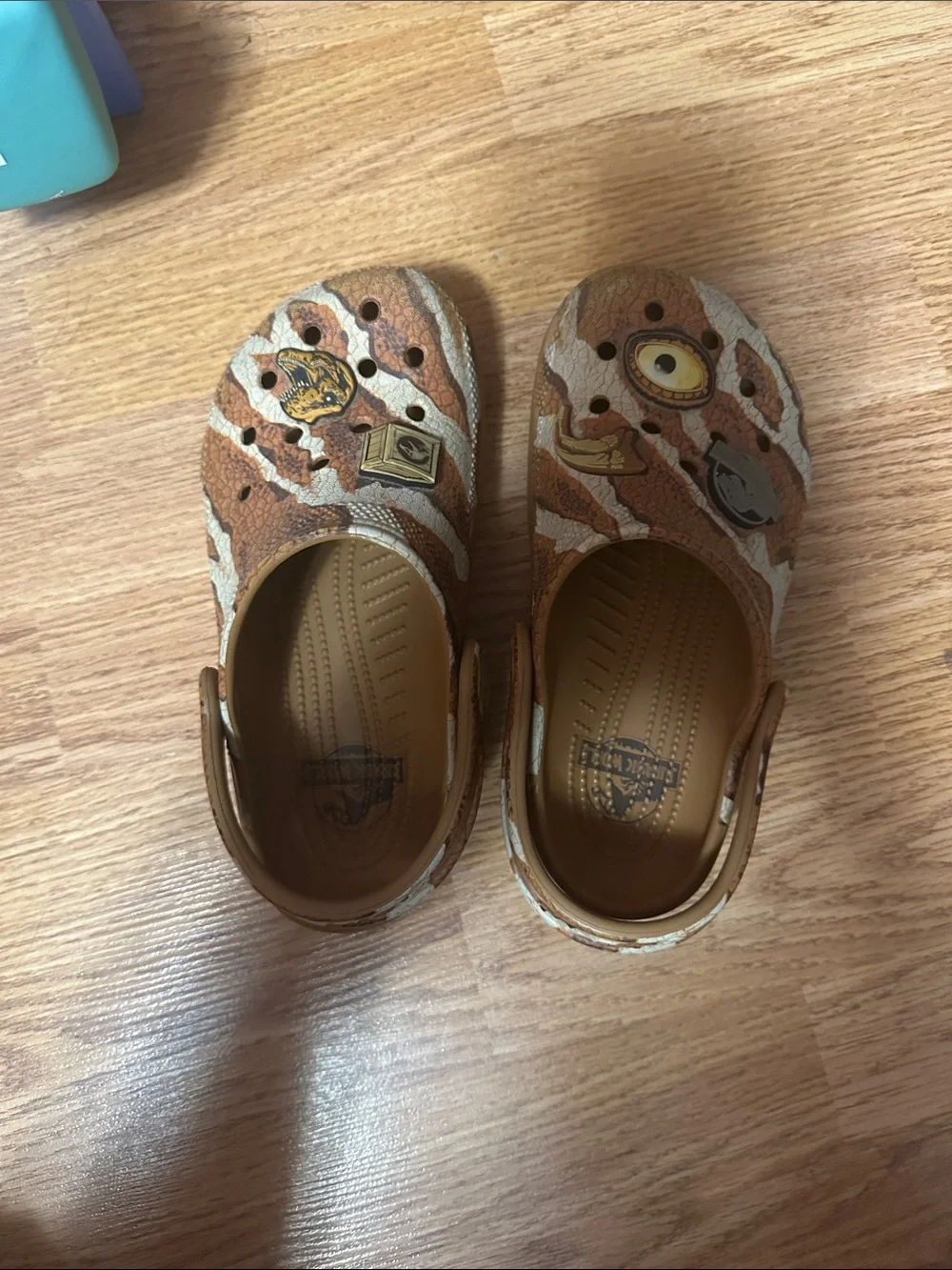 Crocs kids Jurassic World size J1